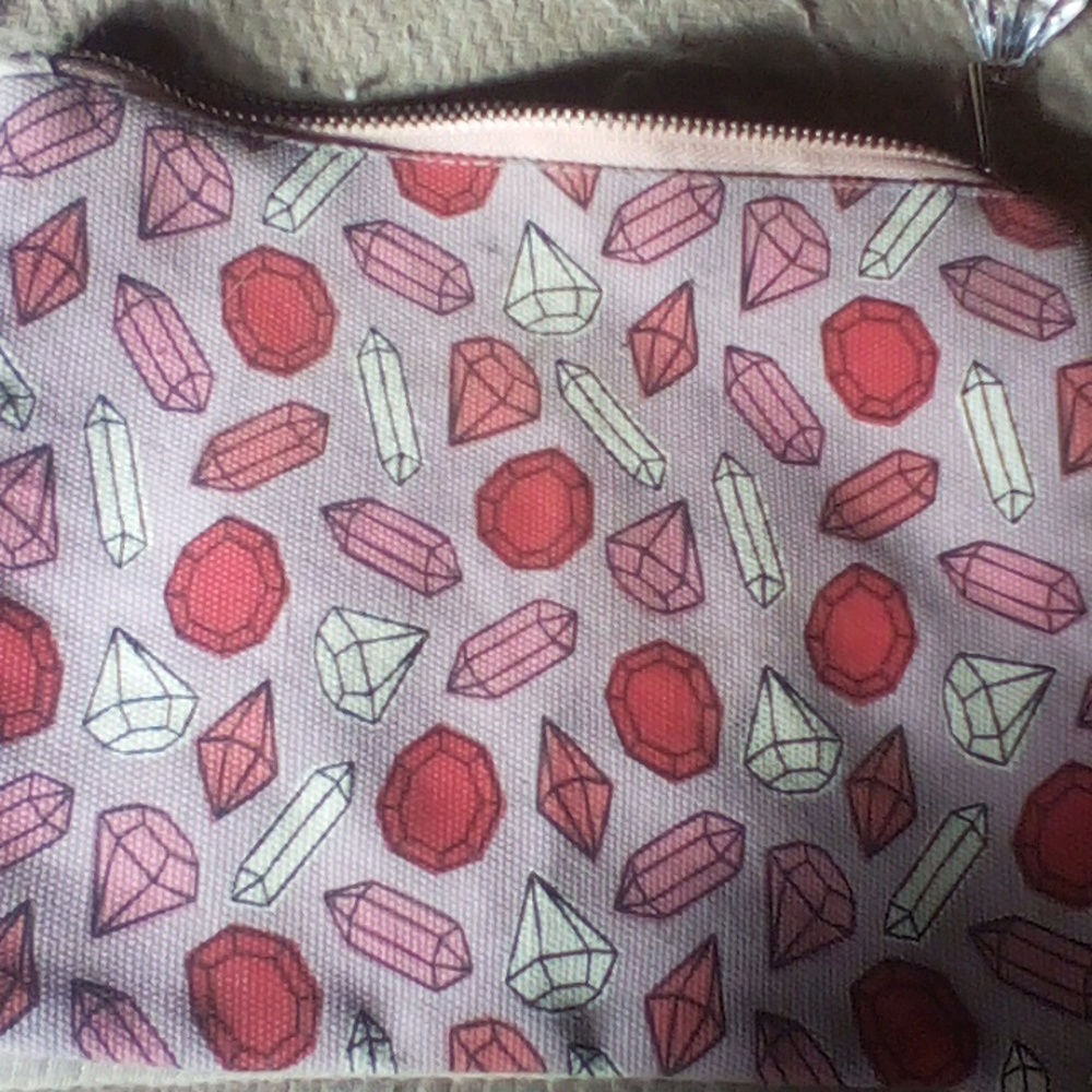Makeup bag pink jewel design